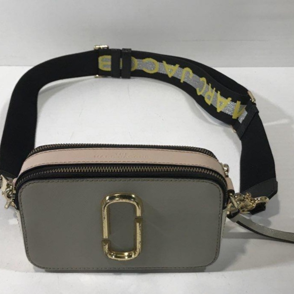 Women’s Marc Jacobs Snapshot Taupe Crossbody Bag with Wide Strap Gold Logo